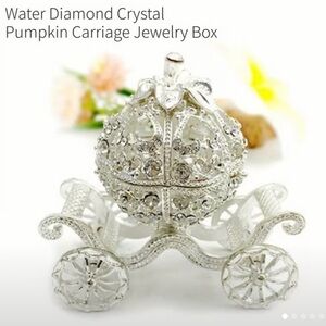 NIB Pumpkin Carriage Jewelry Storage Trinket Box